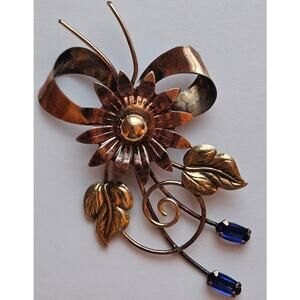 Vintage Signed 1/20 12kt GF Gold Filled Blue Rhinestone Flower Spray Brooch Pin